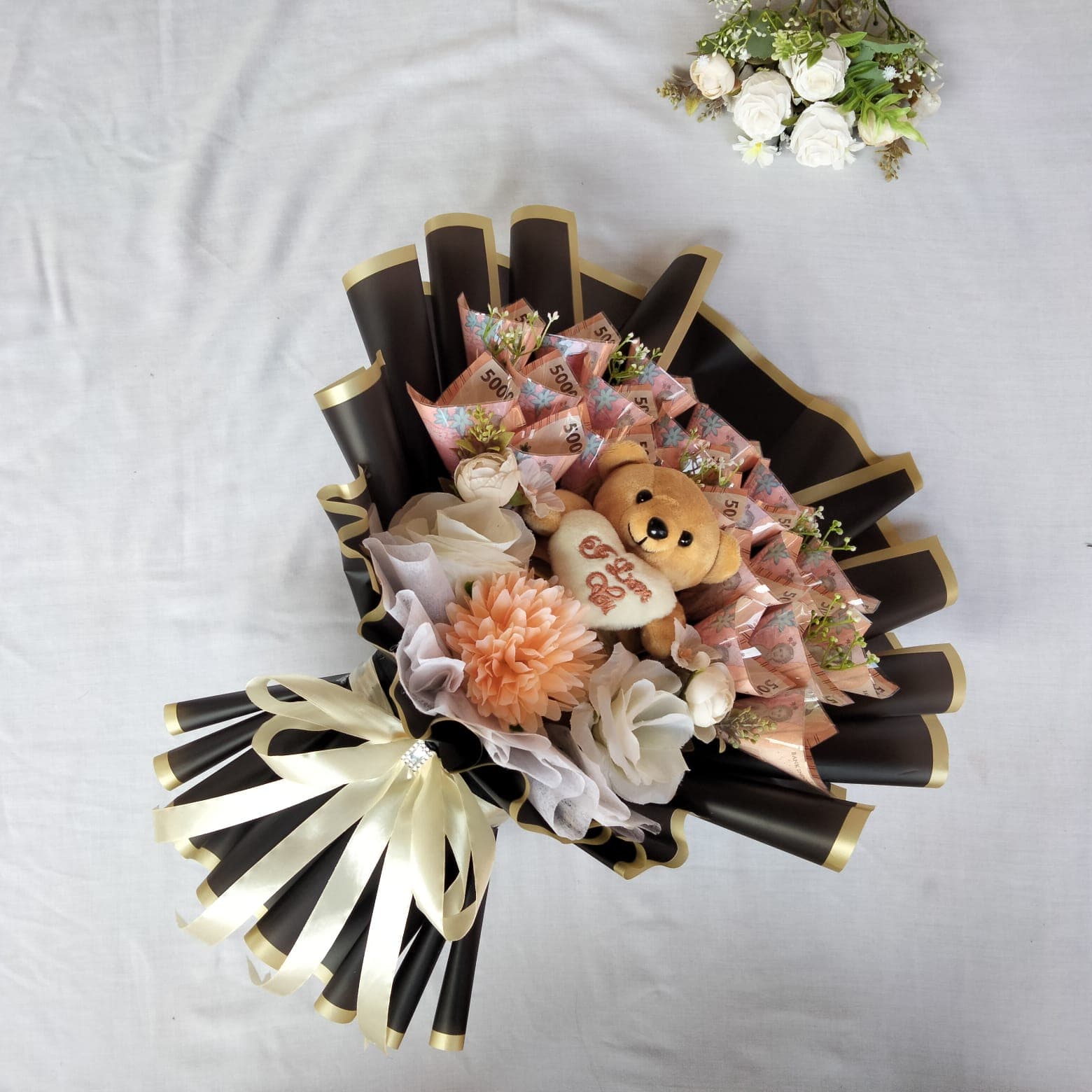Buket Uang dan Boneka Cirebon