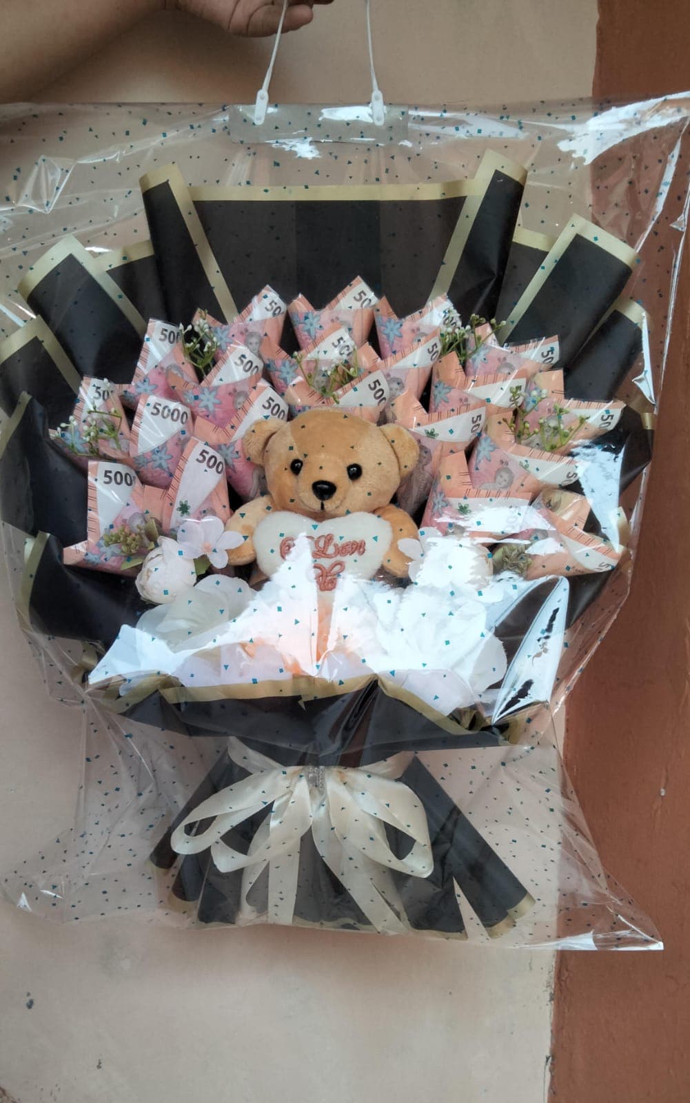 Buket Uang dan Boneka